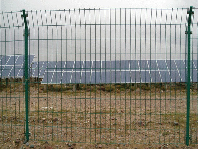 Photovoltaic power station fence